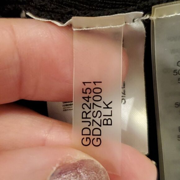 Guess midi black knit sweater dress size 8. - Picture 4 of 11